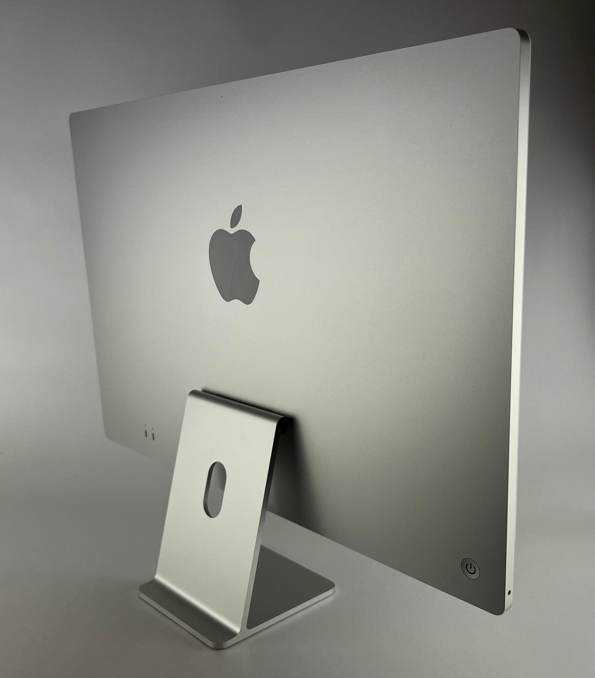 iMac 24" 2021 M1 8C CPU 8C GPU 16GB 512GB SSD A2438 MGPD3T/A MGPJ3T/A MGPK3T/A CTO - Capacità di memorizzazione: 512GB / Colore: Argento (Silver) / Memoria RAM: 16GB / Processore: M1 8C CPU 8C GPU