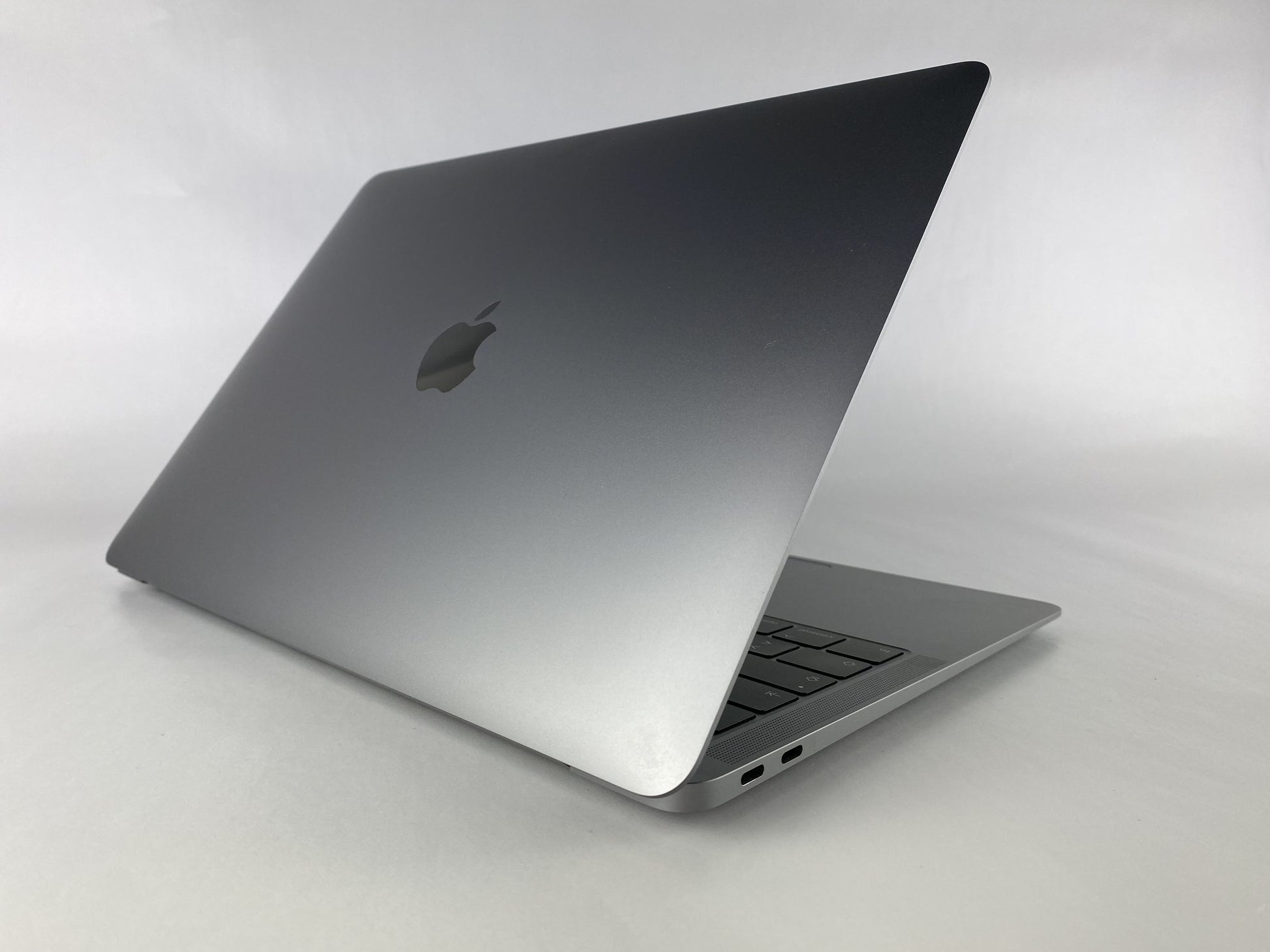 MacBook Air 2020 13" M1 MGN73T/A CTO A2337 – M1 8C CPU 7C GPU – Grigio siderale (Space Gray)