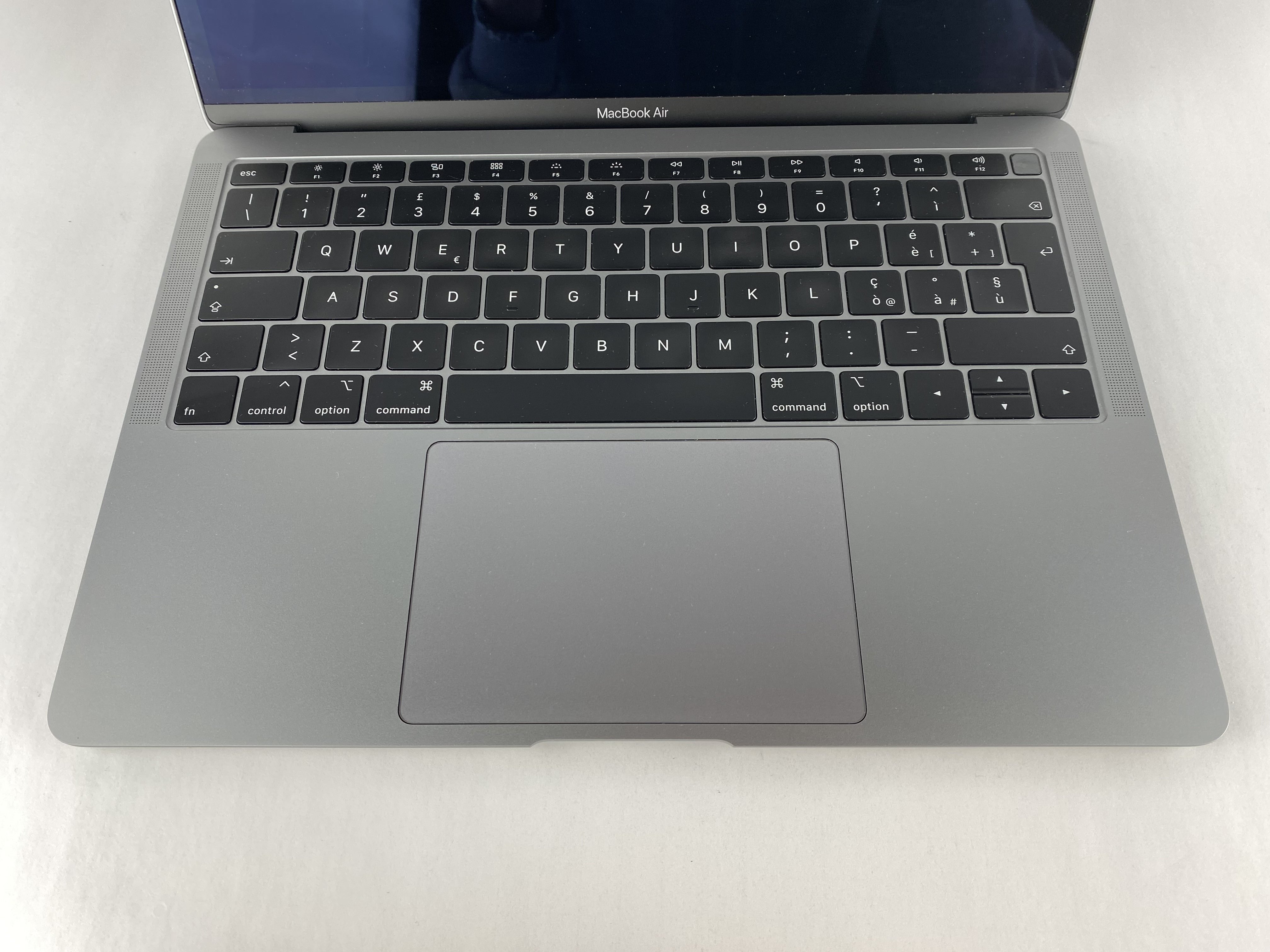 MacBook Air 2020 13" M1 MGN73T/A CTO A2337 – M1 8C CPU 8C GPU – Grigio siderale (Space Gray)