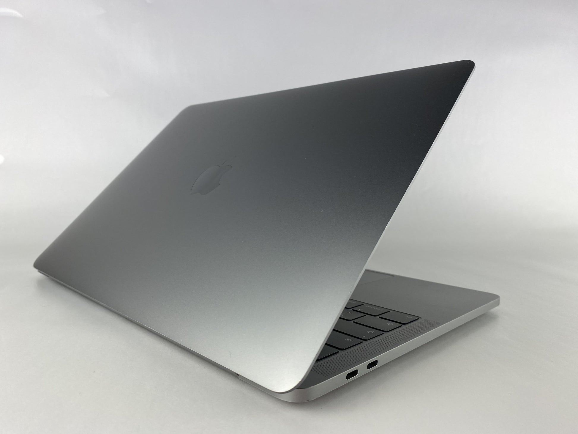 MacBook Pro 13" 2022 Chip Apple M2 MNEH3T/A MNEJ3T/A A2338 – M2 8C CPU 10C GPU – Grigio siderale (Space Gray)