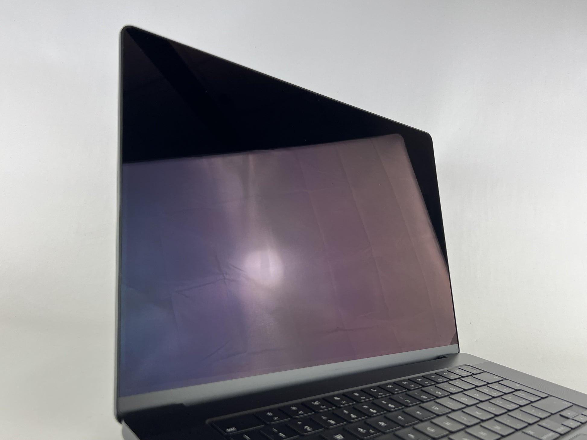 MacBook Pro 16" (fine 2023) Chip Apple M3 Pro A2991 MRW13T/A – M3 Pro 12C CPU 18C GPU – Nero (Space Black)