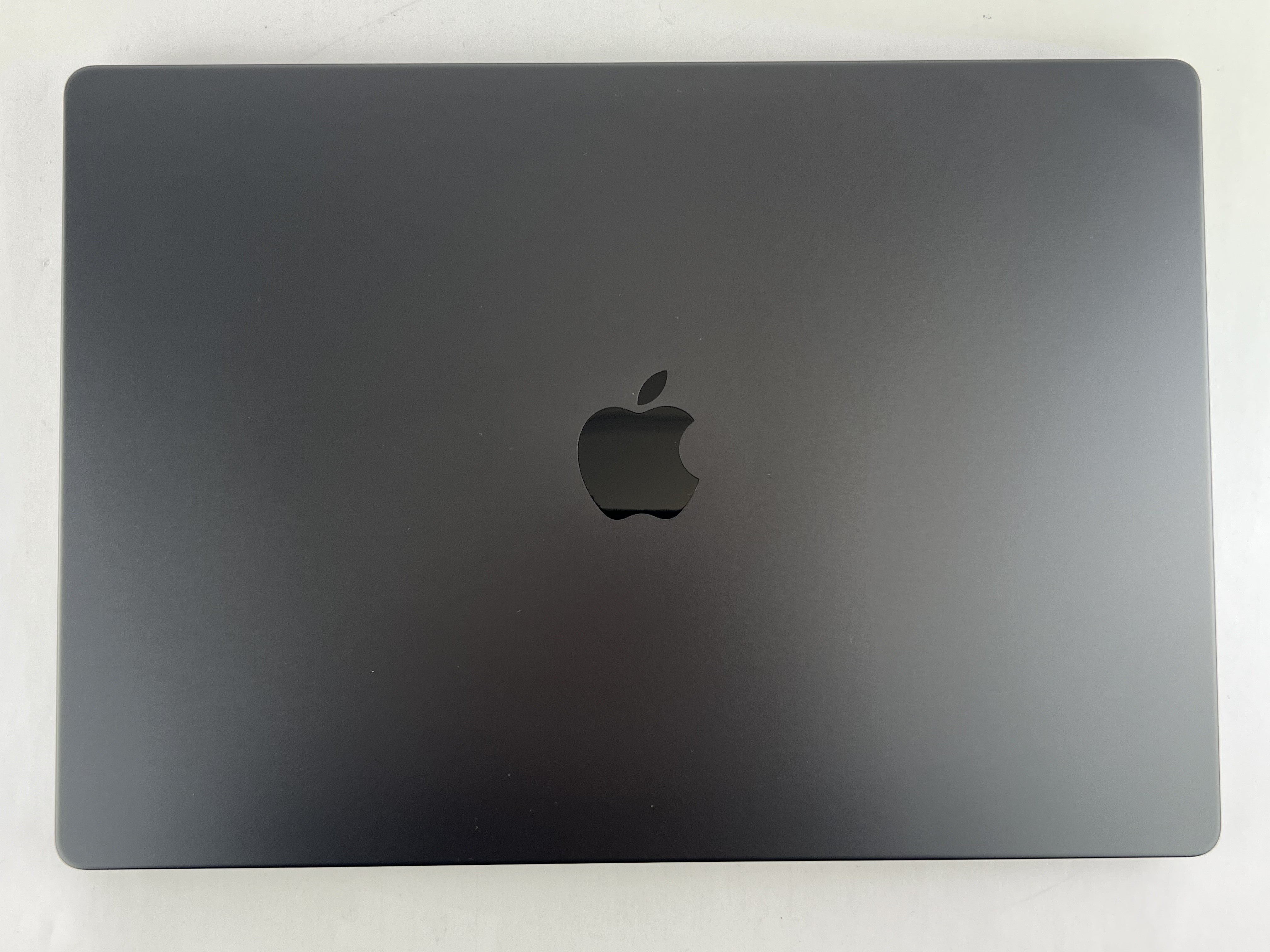 MacBook Pro 16" (fine 2023) Chip Apple M3 Pro A2991 MRW13T/A – M3 Pro 12C CPU 18C GPU – Nero (Space Black)