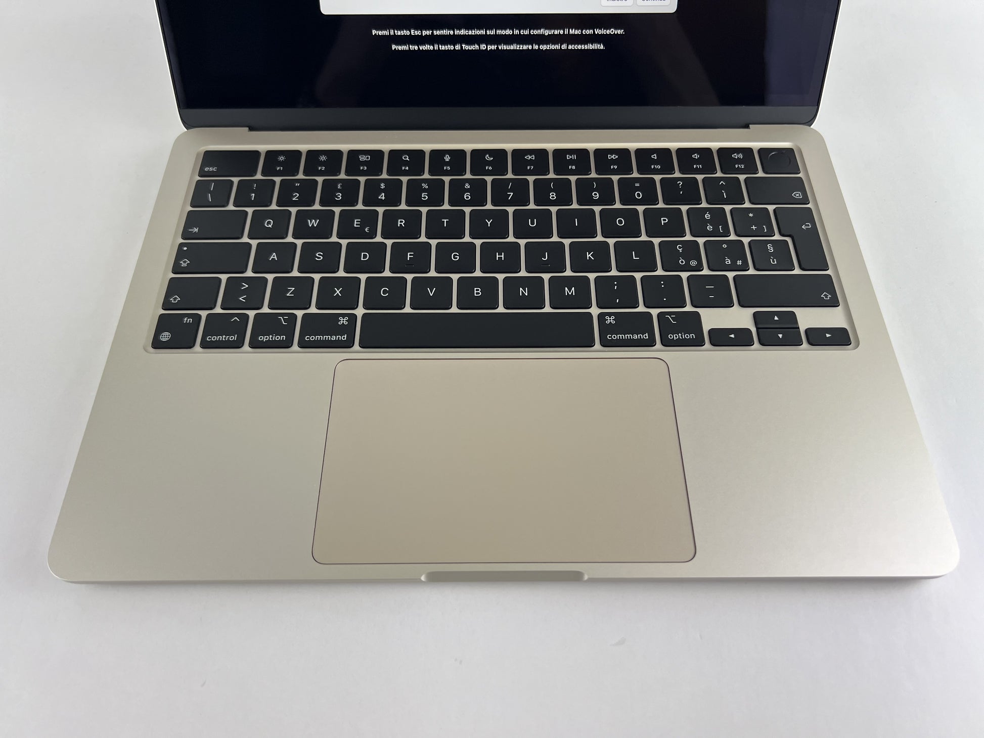 MacBook Air 15" 2024 Chip Apple M3 A3114 MRYM3T/A – M3 8C CPU 10C GPU – Nero (Midnight)