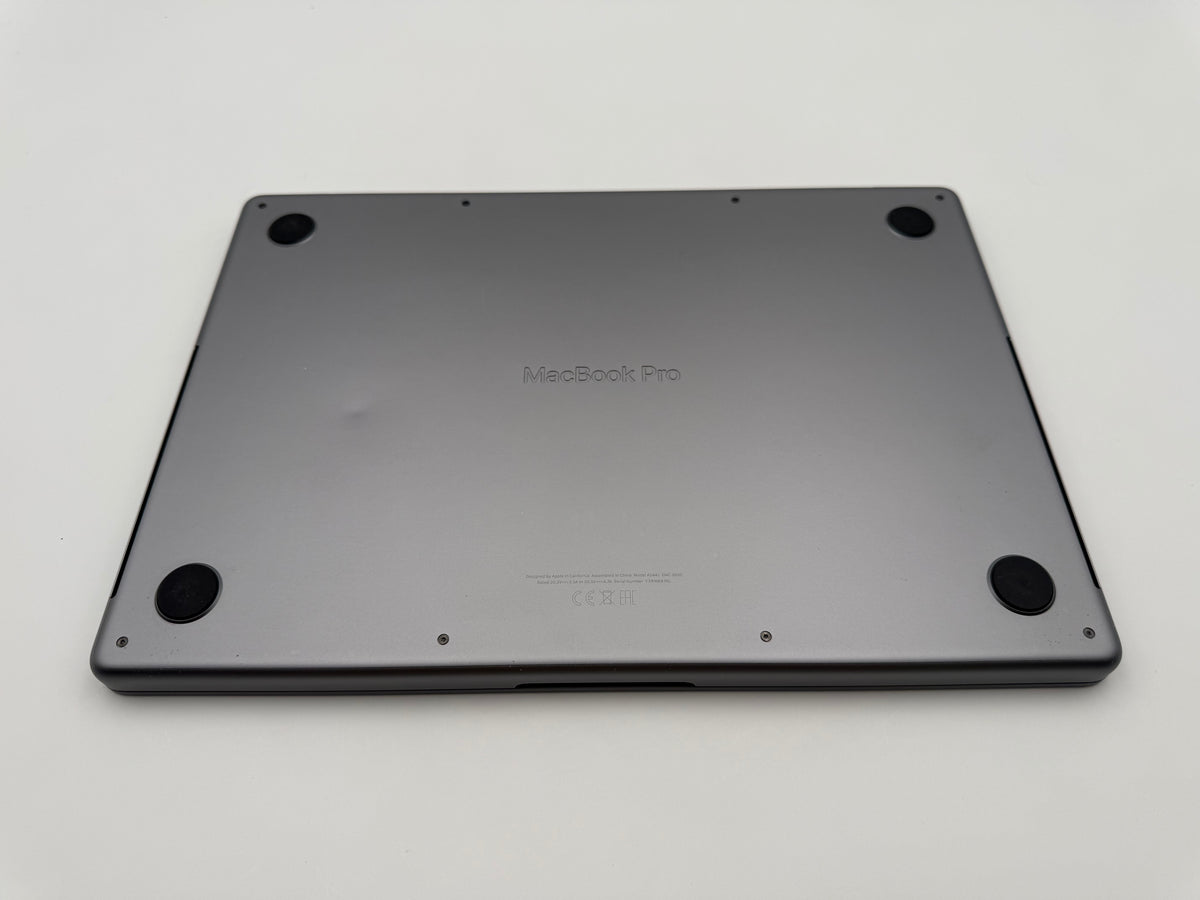 MacBook Pro 14" M1 Pro 16GB 1TB 16-core GPU – OUTLET – English International