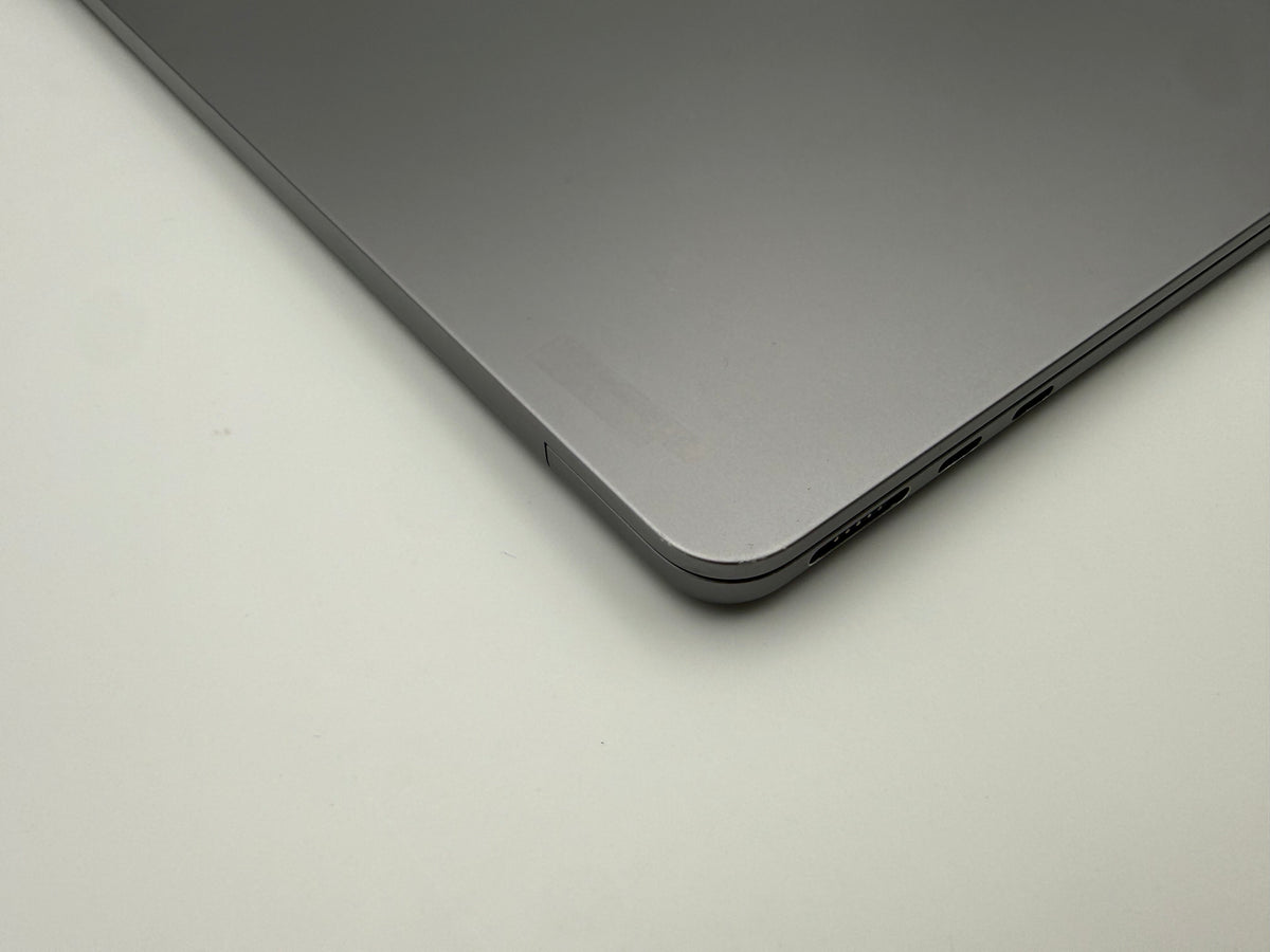 MacBook Air 13.6" M2 16GB 512GB 10-core GPU – OUTLET#01