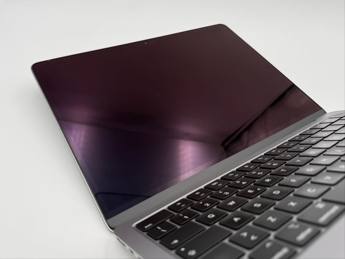 MacBook Air 13.6" M2 16GB 512GB 10-core GPU – OUTLET#01