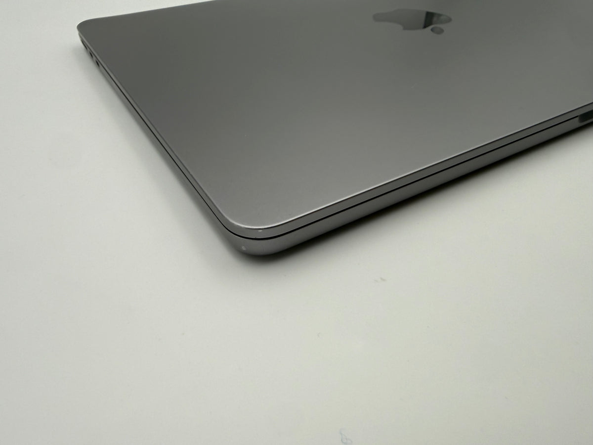 Apple MacBook Air 13" M3 (2024) - 8GB RAM - 512GB SSD - Grigio Siderale - Outlet