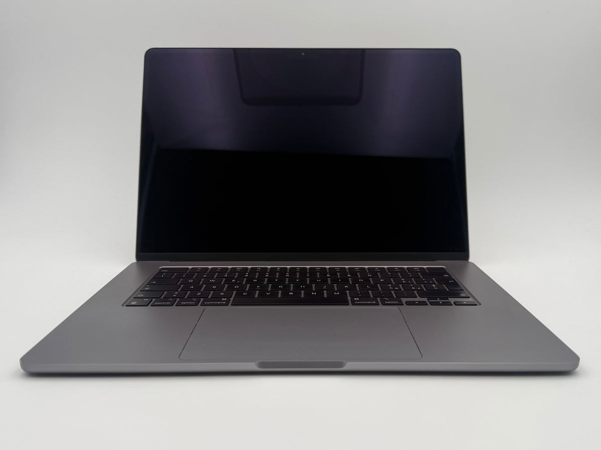 MacBook Air 13,6" 2022 Chip Apple M2 A2681 MLXW3T/A – M2 8C CPU 10C GPU – Plata