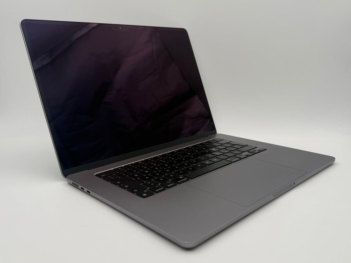 MacBook Air 13,6" 2022 Chip Apple M2 A2681 MLXW3T/A – M2 8C CPU 10C GPU – Plata