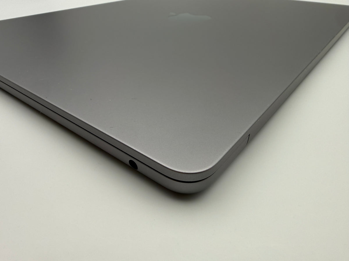 MacBook Air 13,6" 2022 Chip Apple M2 A2681 MLXW3T/A – M2 8C CPU 10C GPU – Plata