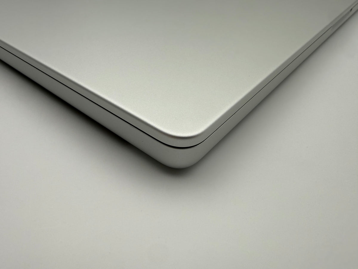 MacBook Pro de 14" 2023 Chip Apple M2 Pro A2779 MPHJ3TU/A – M2 Pro CPU de 10 núcleos GPU de 16 núcleos – Gris espacial
