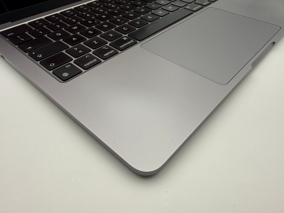 MacBook Air 13.6" M2 16GB 512GB 10-core GPU – OUTLET #04