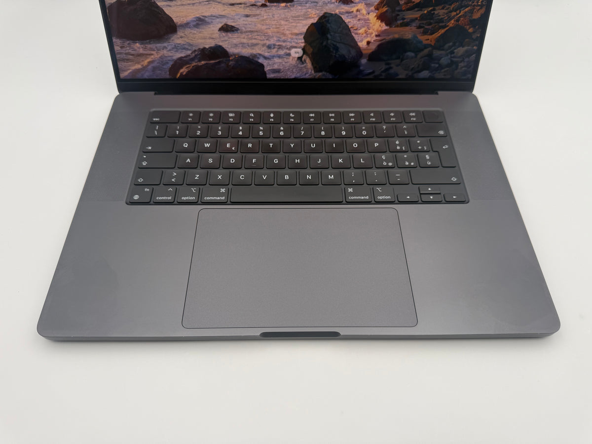 MacBook Air 13,6" 2022 Chip Apple M2 A2681 MLXW3T/A – M2 8C CPU 10C GPU – Plata