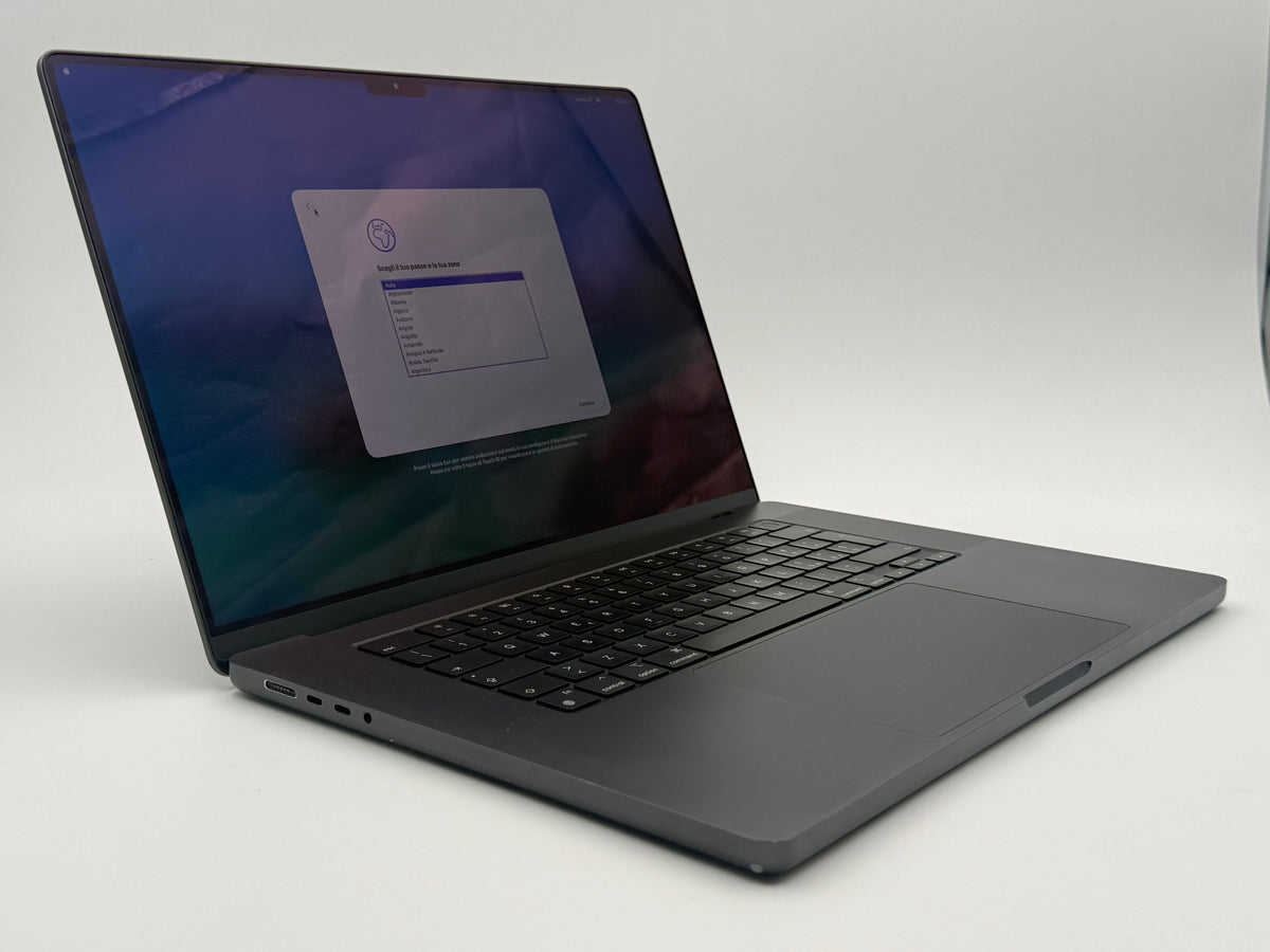 MacBook Air 13,6" 2022 Chip Apple M2 A2681 MLXW3T/A – M2 8C CPU 10C GPU – Plata