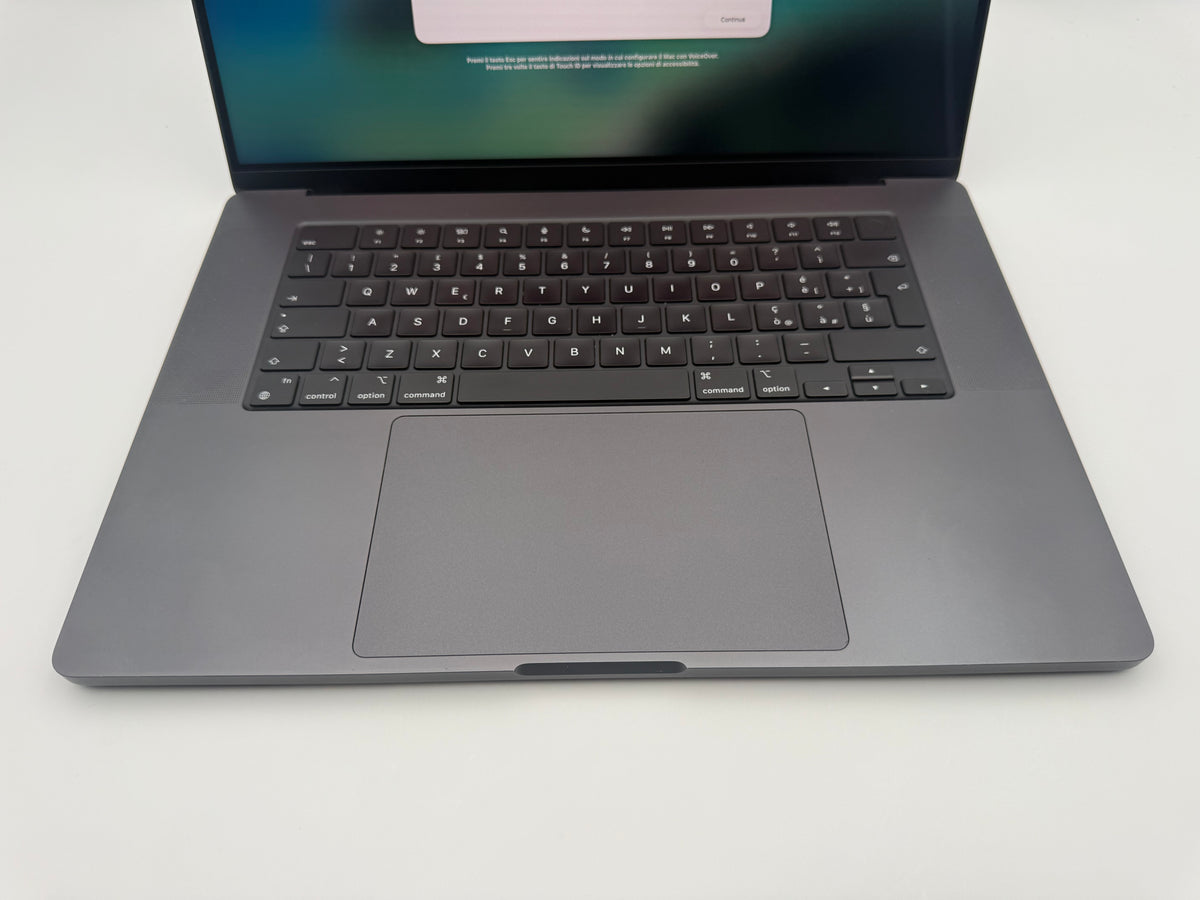 MacBook Air 13,6" 2022 Chip Apple M2 A2681 MLXW3T/A – M2 8C CPU 10C GPU – Plata