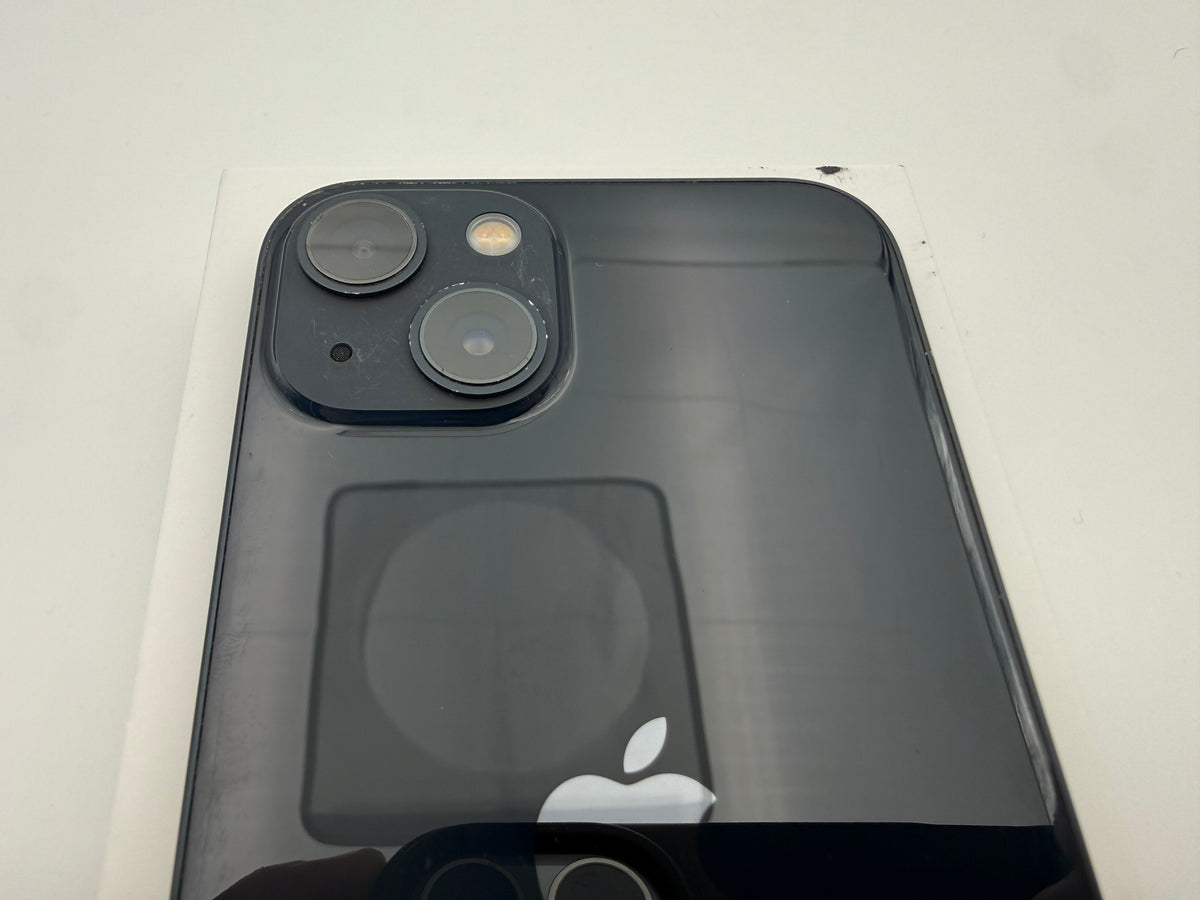 iPhone 13 128GB Midnight – OUTLET #02 – Batteria 90%