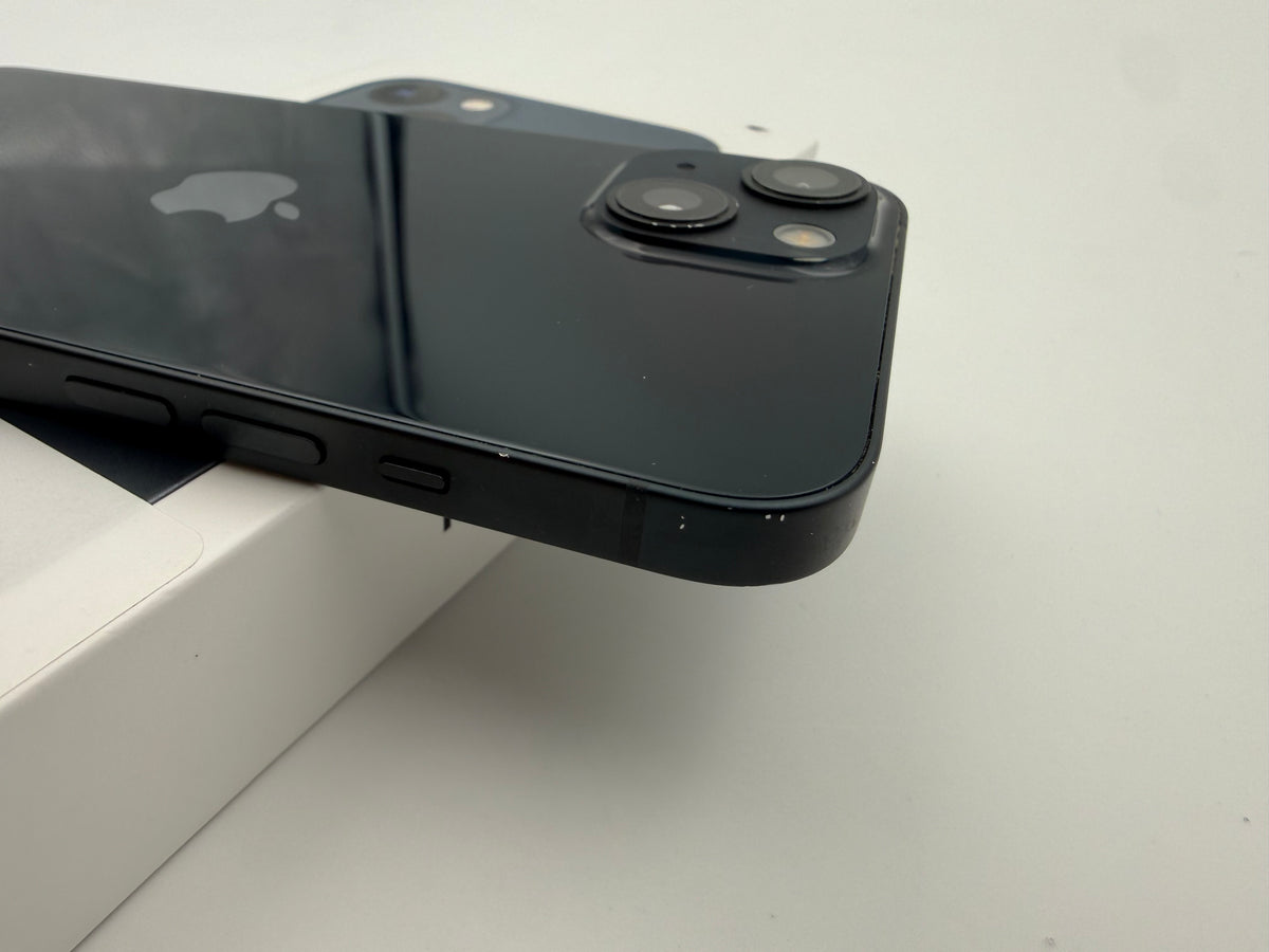 iPhone 13 128GB Midnight – OUTLET #02 – Batteria 90%