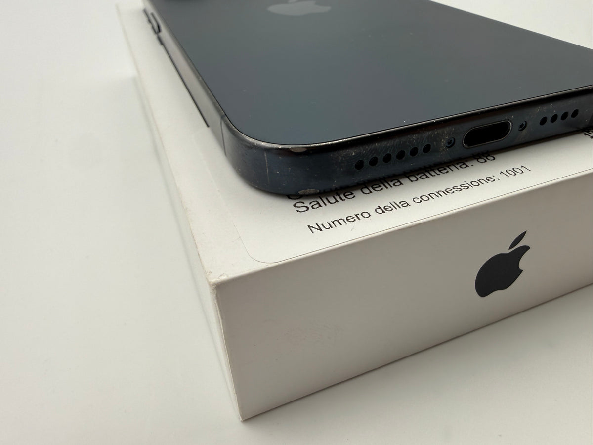 iPhone 15 Pro Max 256GB Blue Titanium – OUTLET – Batteria 88%
