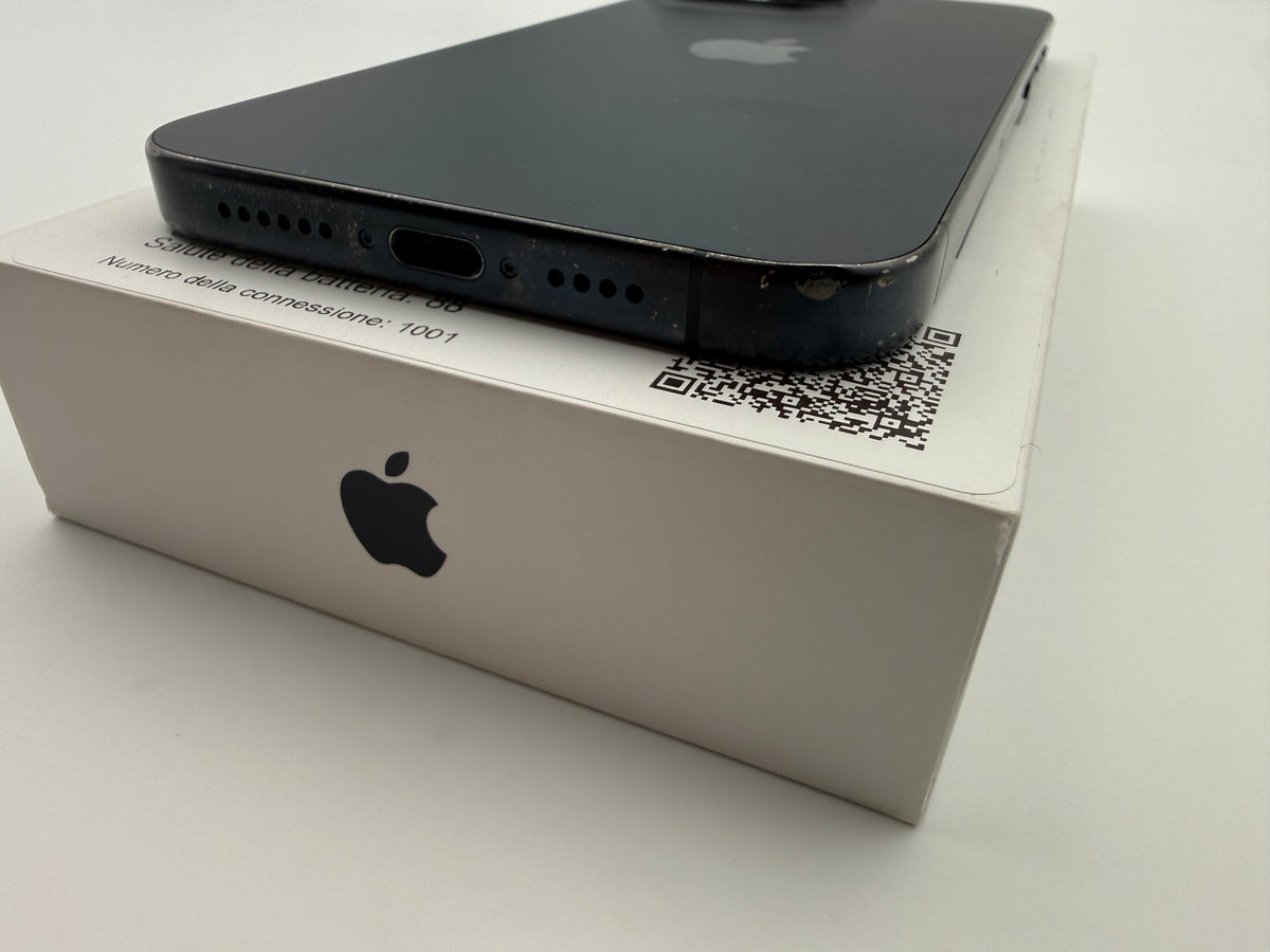 iPhone 15 Pro Max 256GB Blue Titanium – OUTLET – Batteria 88%